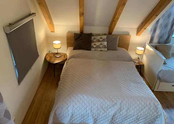 Book-A-Room Salzburg Apartment 5-6-7-8